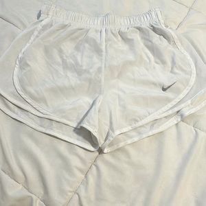 BRAND NEW NIKE SHORTS